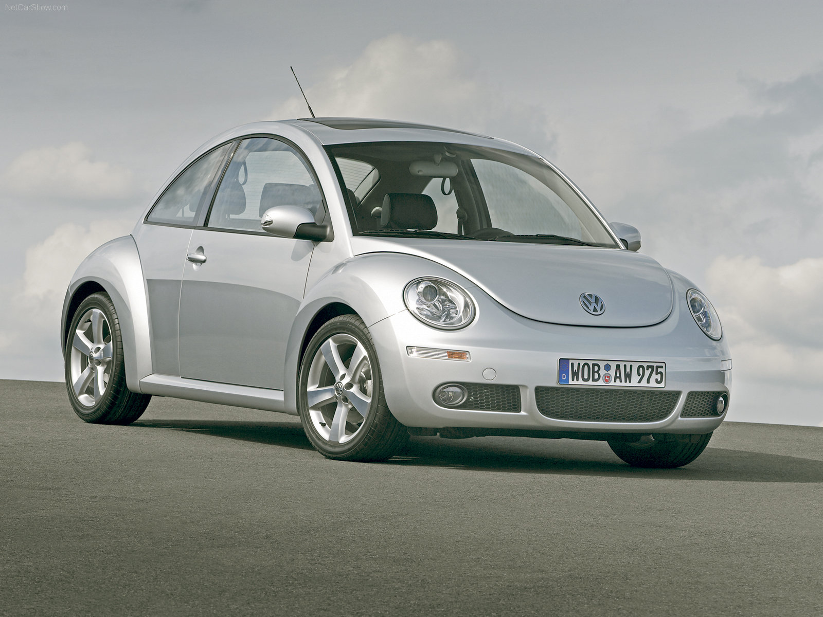 volkswagen beatle Volkswagen-New_Beetle_2005_1600x1200_wallpaper_01